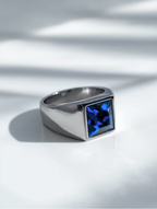 Ring Sapphire blue