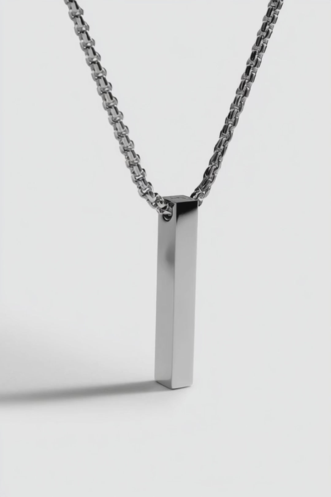 Linea Pendant Chain