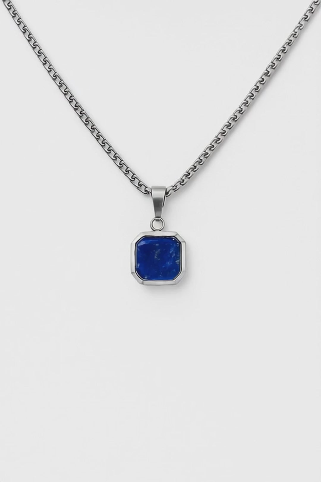 Medianoche Chain